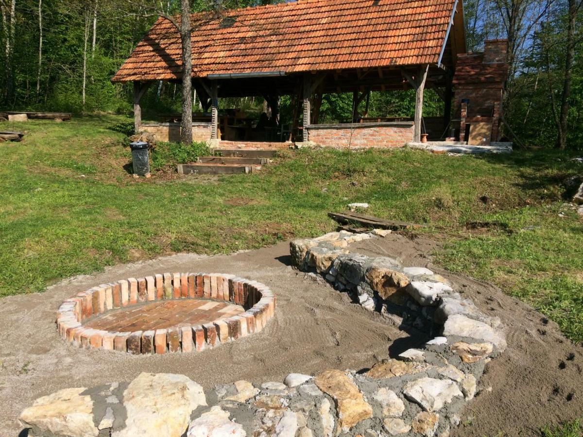 Treehouse Resnice -Mreznica Barilovic Eksteriør billede